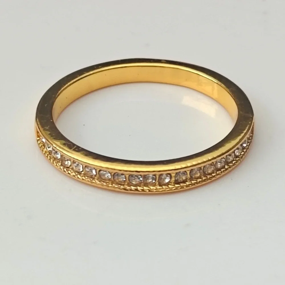 Gold Tone Crystal Stones Eternity Band Stackable Ring Size 9 Textured Edge Slim